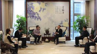  华彬集团副总裁朱东海一行到访球王会平台